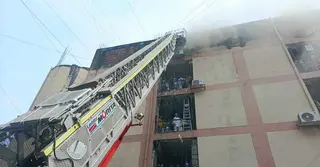 গুলিস্তানে সুন্দরবন স্কয়ার মার্কেটে আগুন, নিয়ন্ত্রণে ১১ ইউনিট